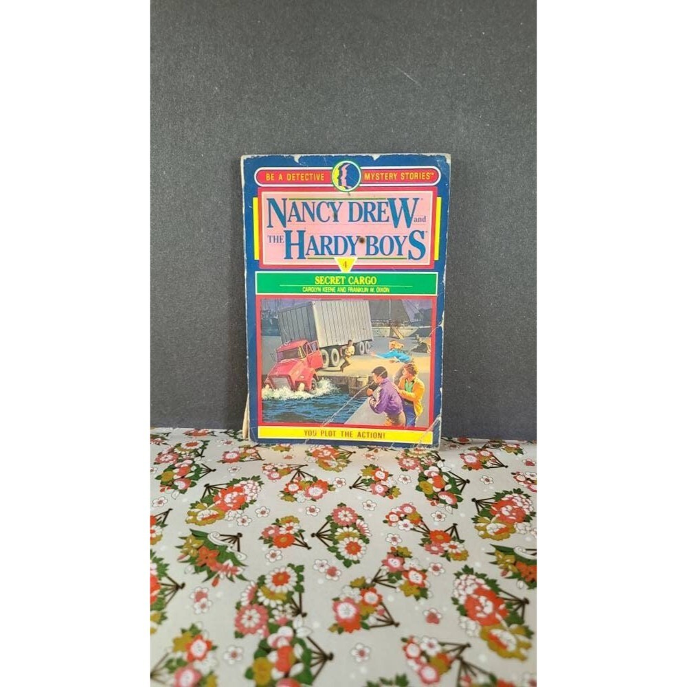 Nancy Drew and The Hardy Boys: Secret Cargo